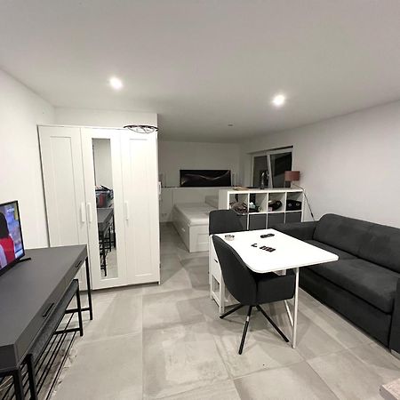 Willkommen In Dagersheim Bei Boeblingen! Gemuetliches 1 Zi Appartement Zum Wohlfuehlen In Einem Angenehmen Umfeld! Eksteriør billede