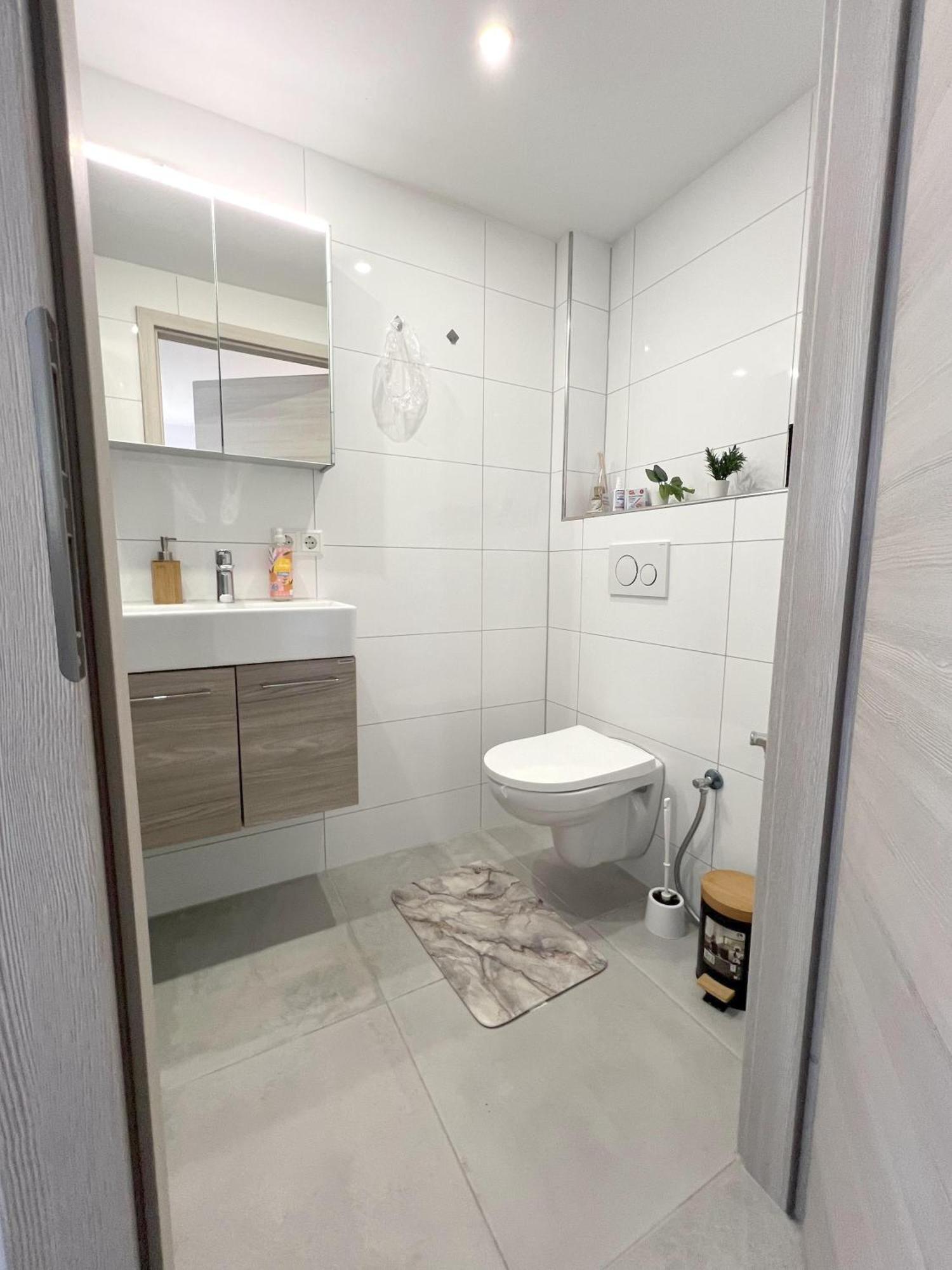 Willkommen In Dagersheim Bei Boeblingen! Gemuetliches 1 Zi Appartement Zum Wohlfuehlen In Einem Angenehmen Umfeld! Eksteriør billede