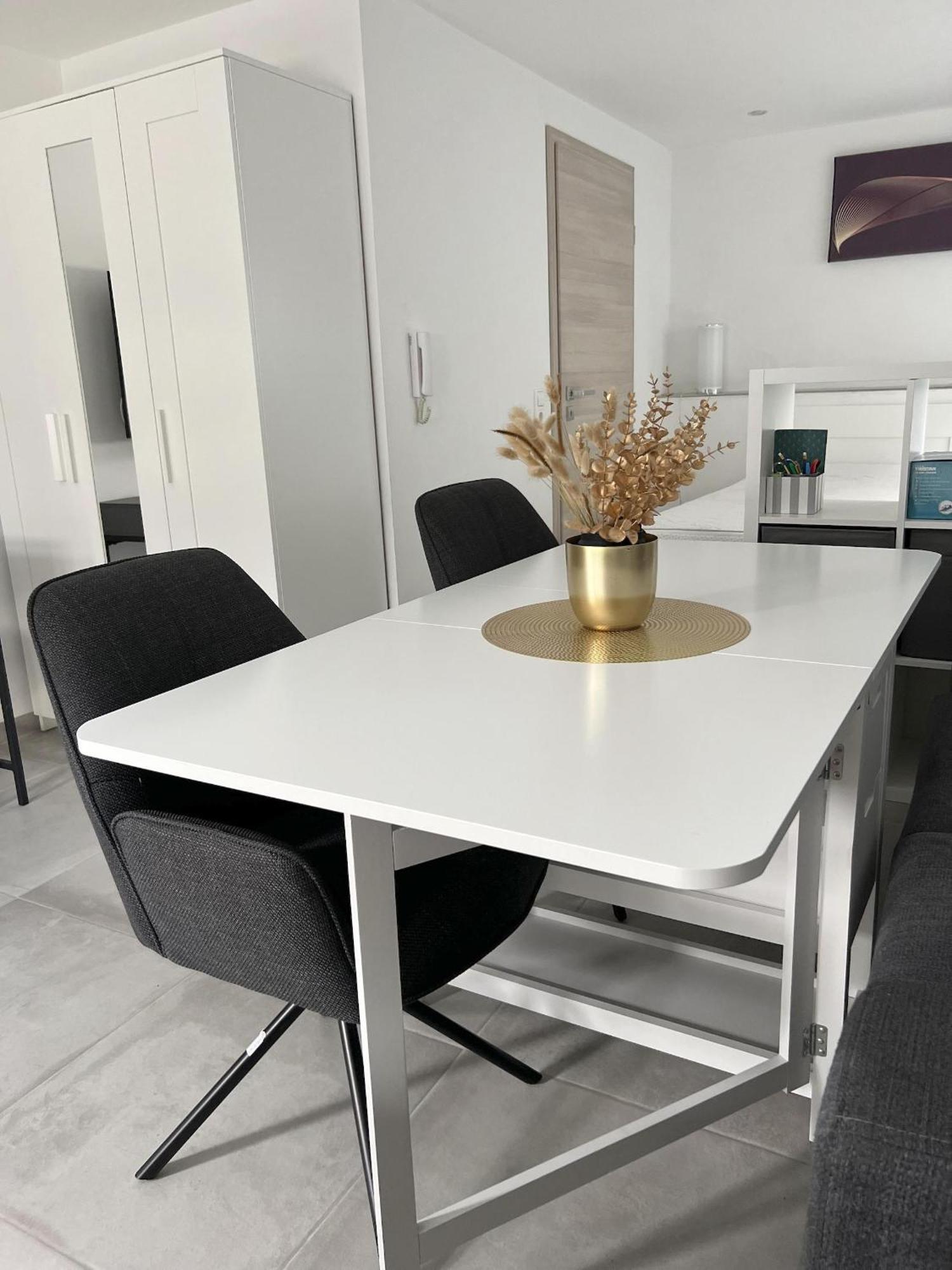 Willkommen In Dagersheim Bei Boeblingen! Gemuetliches 1 Zi Appartement Zum Wohlfuehlen In Einem Angenehmen Umfeld! Eksteriør billede